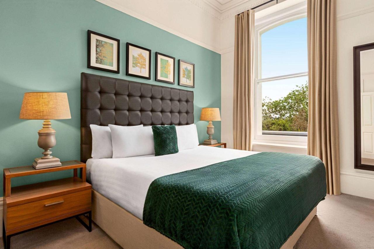 Trenython Manor Resort 포위 외부 사진