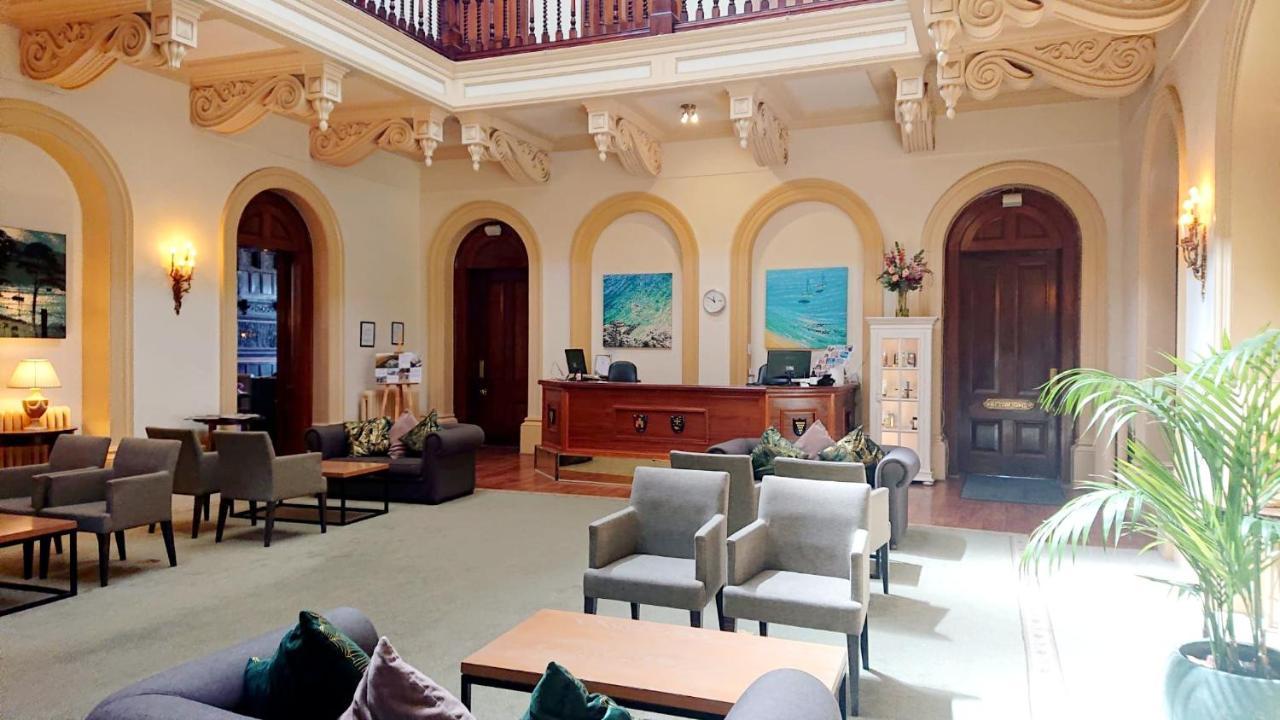 Trenython Manor Resort 포위 외부 사진
