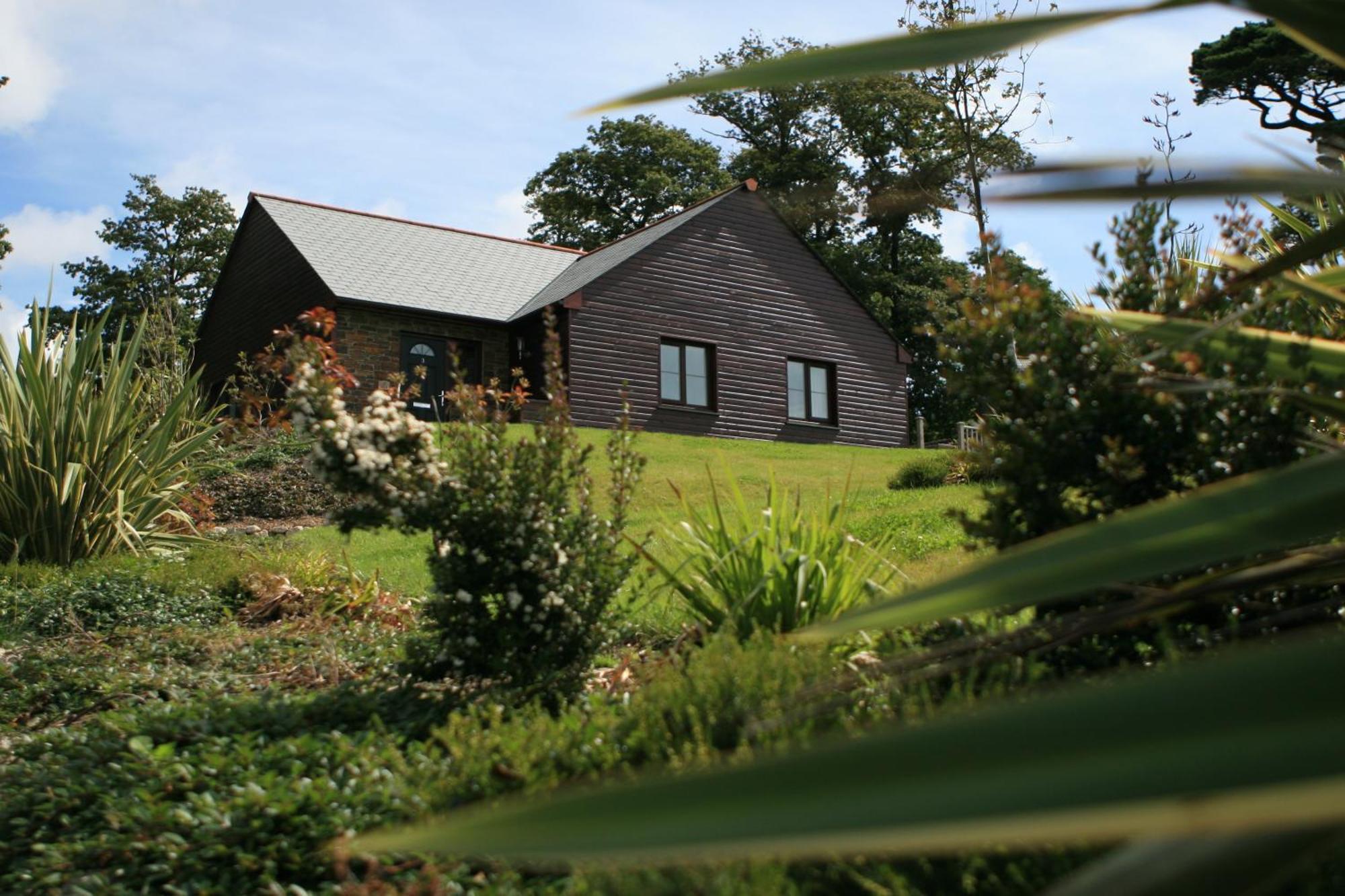 Trenython Manor Resort 포위 외부 사진