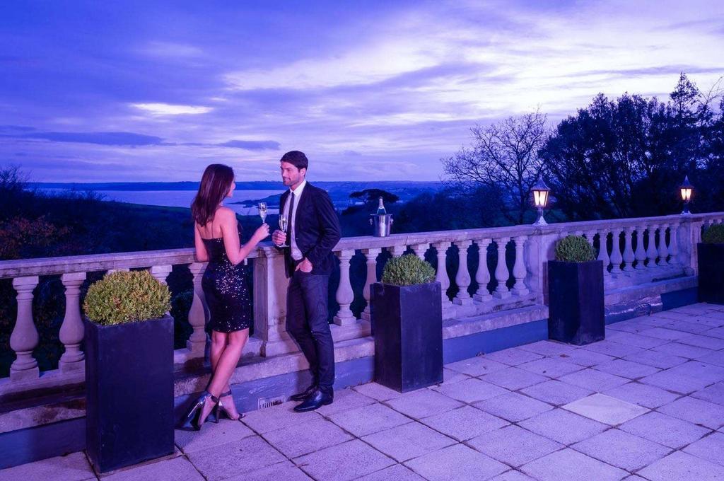 Trenython Manor Resort 포위 외부 사진